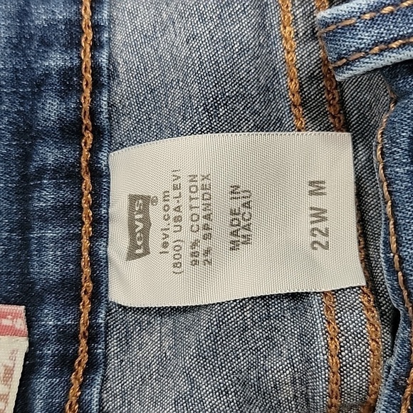 Levi's 512 Perfectly Slimming Bootcut Jeans, Size 22W M - Picture 3 of 12